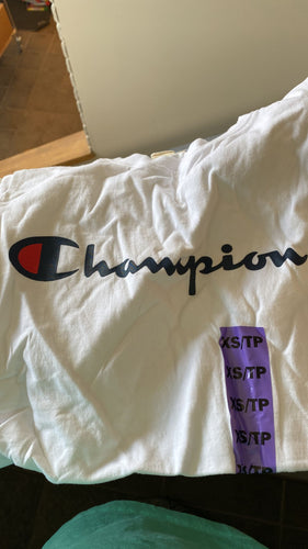 Champion women tee 多碼 不包郵