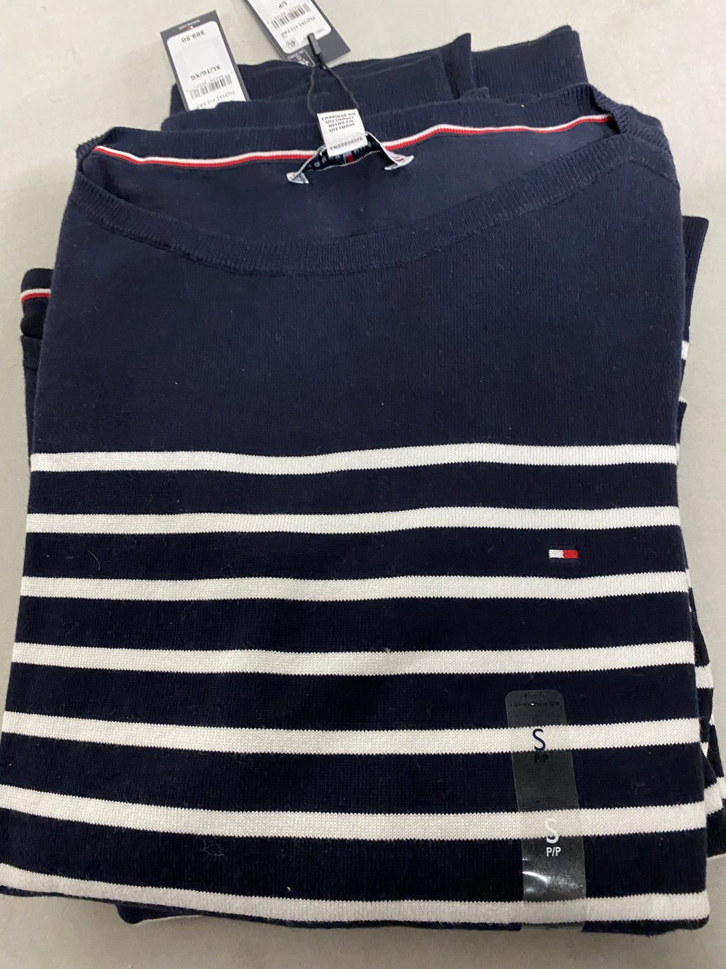 Tommy women sweater 多碼 2件包郵