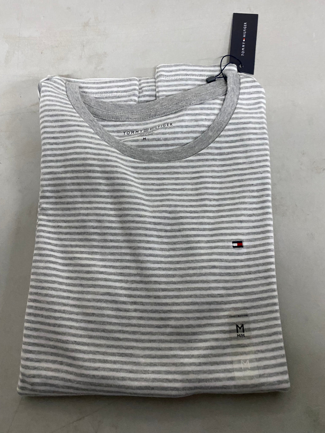 Tommy womens tee M 不包郵