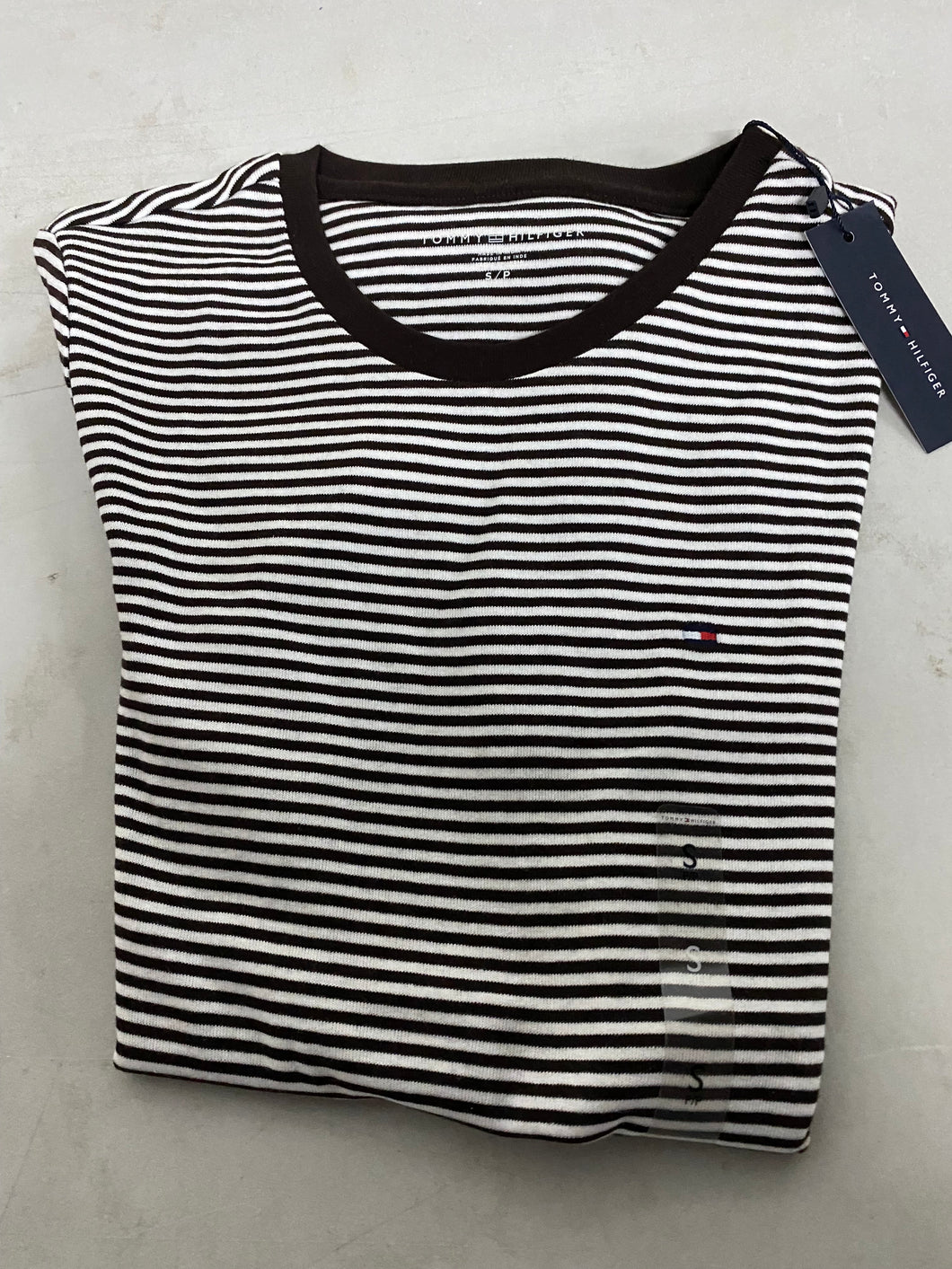 Tommy womens tee 啡 多碼 不包郵