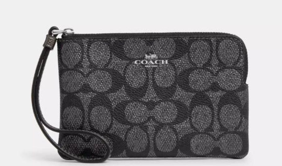 Coach wristlet 加購 已預訂